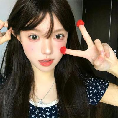 《肥大的椅子》封面