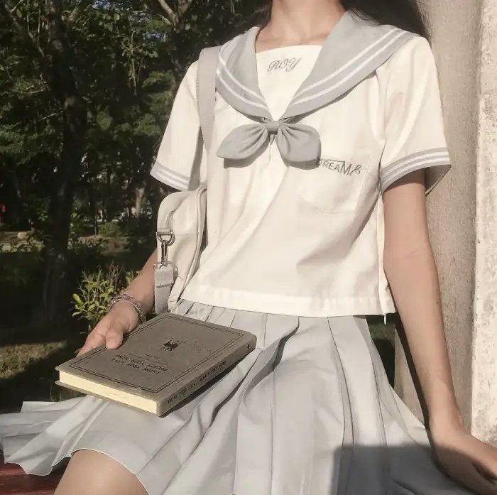《铁娘子：坚固柔情》封面